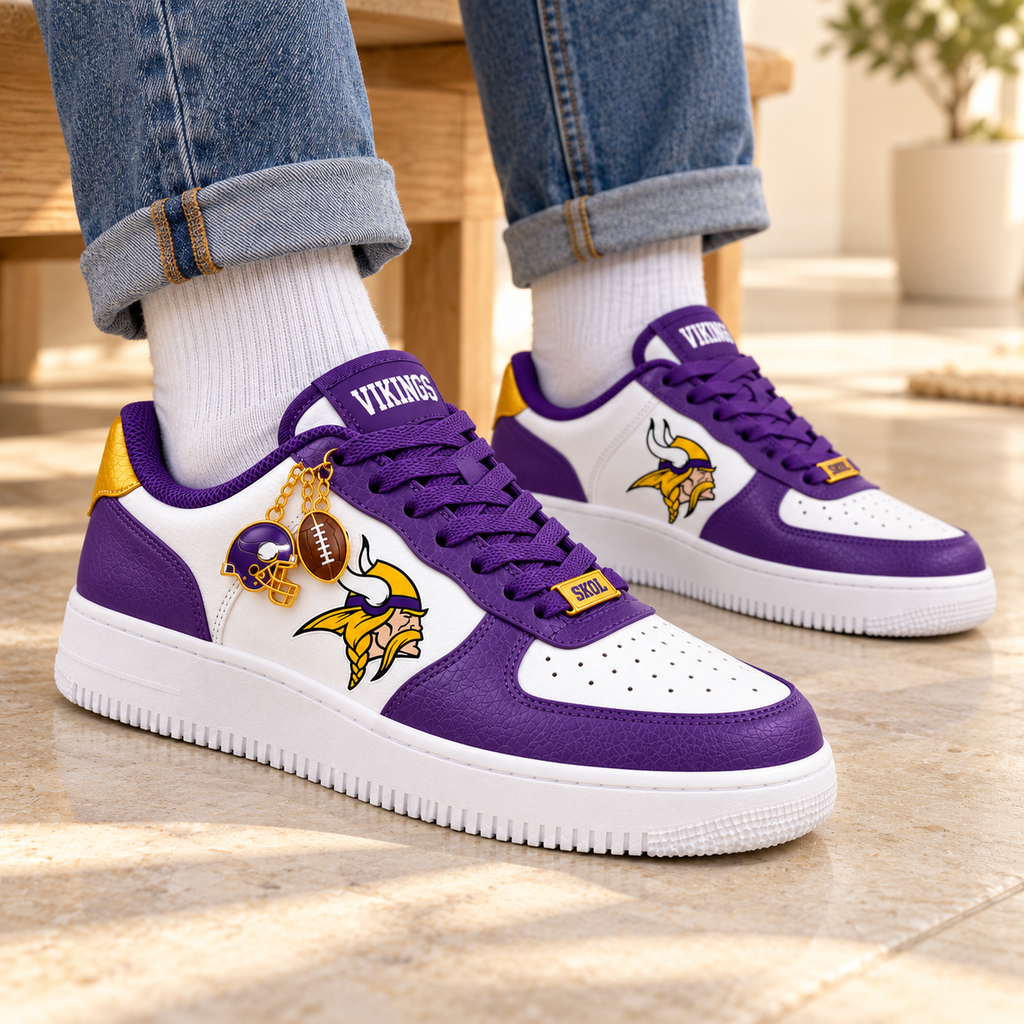 MNVK Premium Low-Top Sneakers PNPA